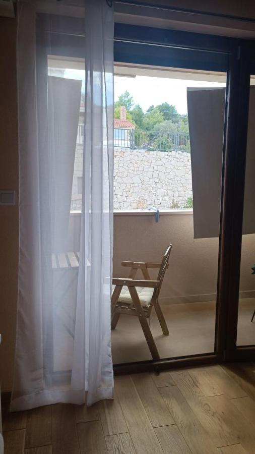 Apartman Matan, פוסטיר מראה חיצוני תמונה
