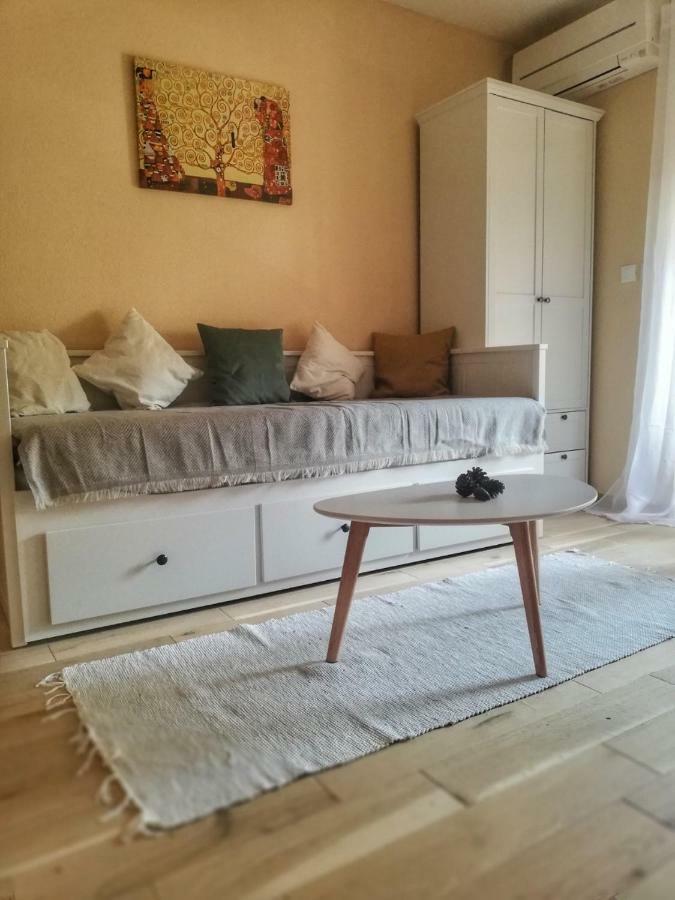 Apartman Matan, פוסטיר מראה חיצוני תמונה